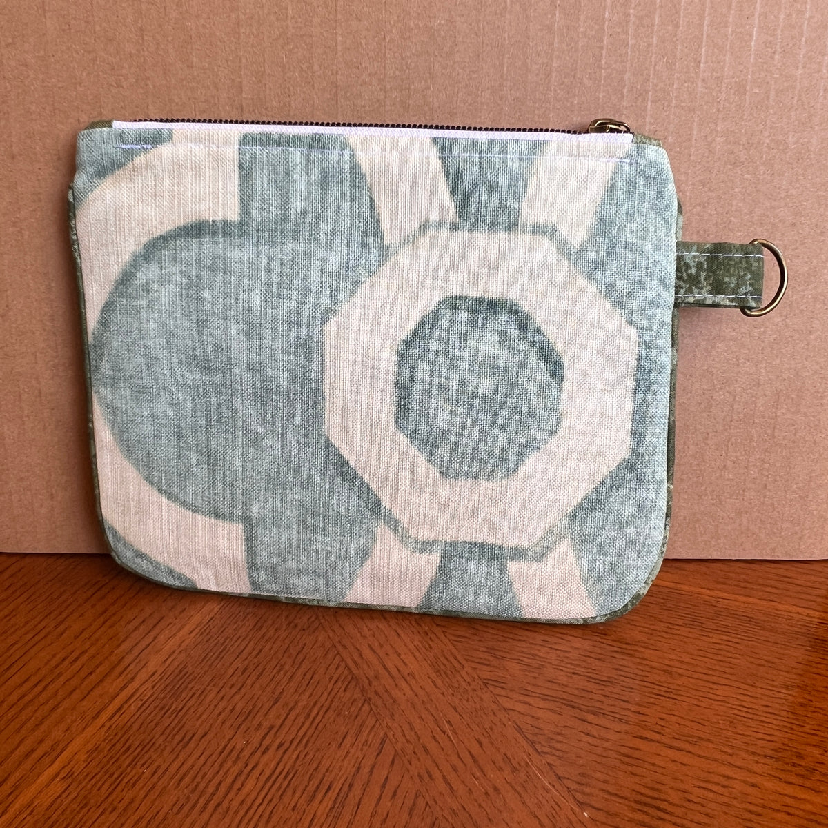 Slim Zipper Pouch Sage Trellis