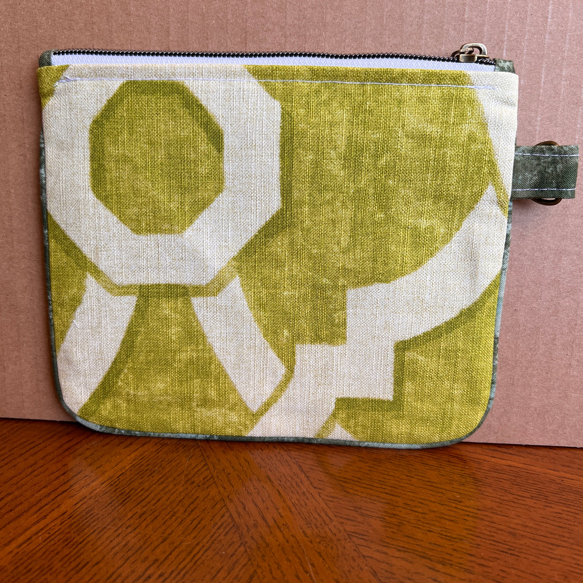 Slim zipper pouch Green Trellis